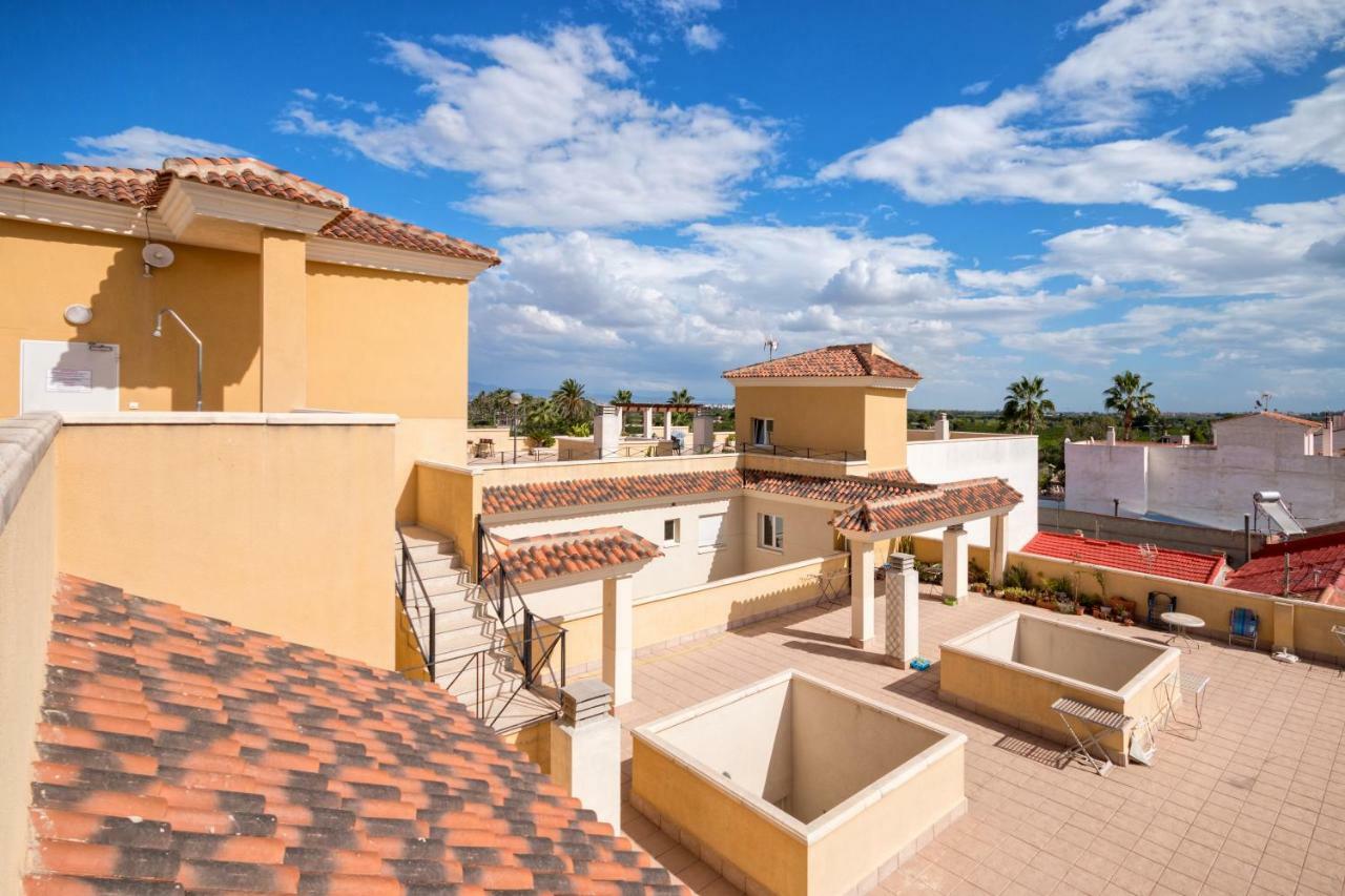 Residential Jardin Del Pintor - La Casa Amarilla Apartman Jacarilla Kültér fotó